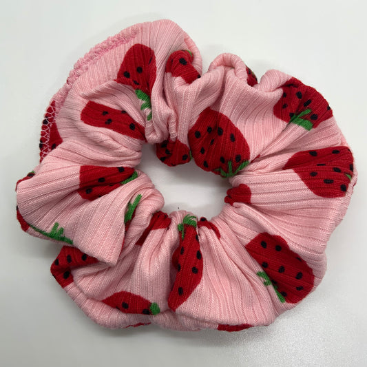 Strawberry - Scrunchie