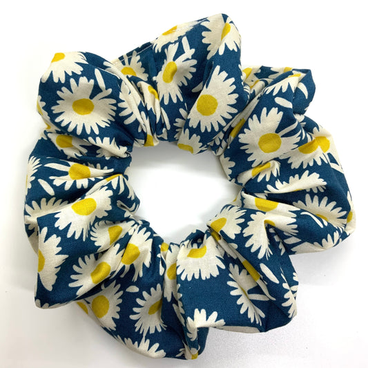 Daisy - XL Scrunchie